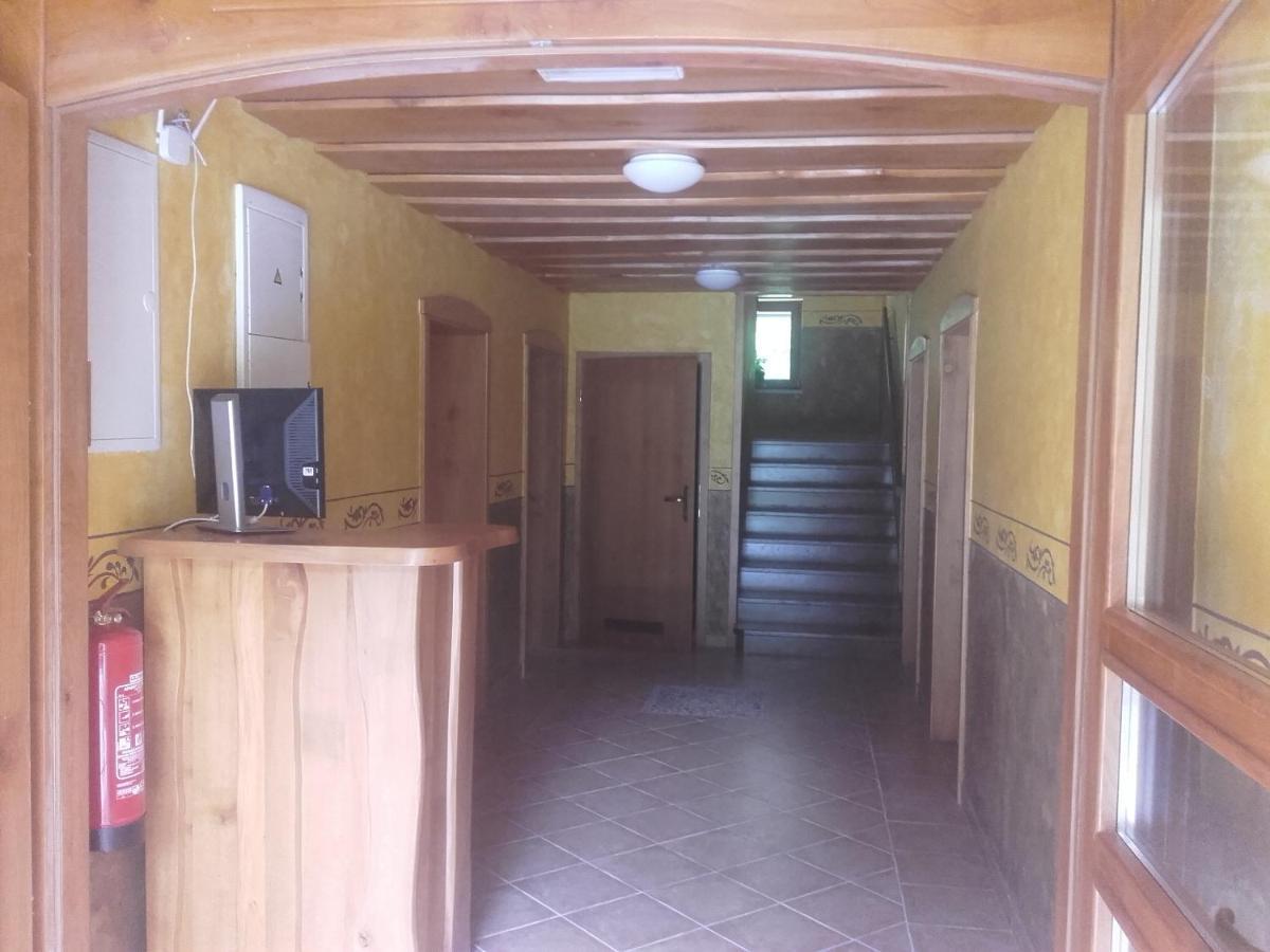 Simnovi Apartmaji - Surrounded By Nature Камник Екстериор снимка