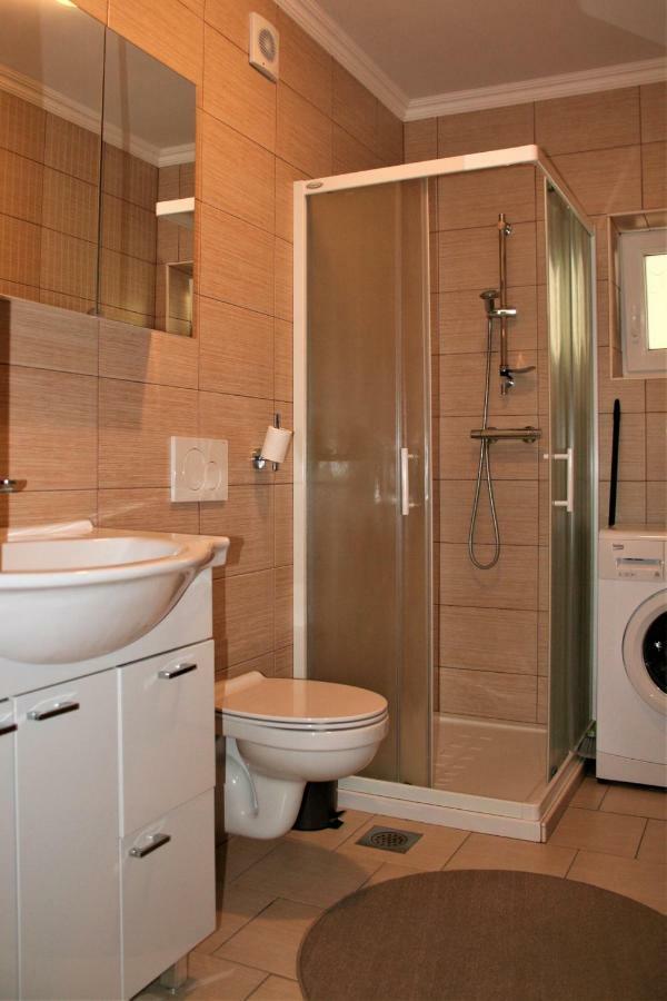 Simnovi Apartmaji - Surrounded By Nature Камник Екстериор снимка