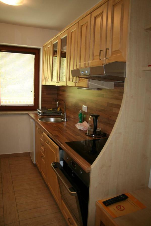 Simnovi Apartmaji - Surrounded By Nature Камник Екстериор снимка