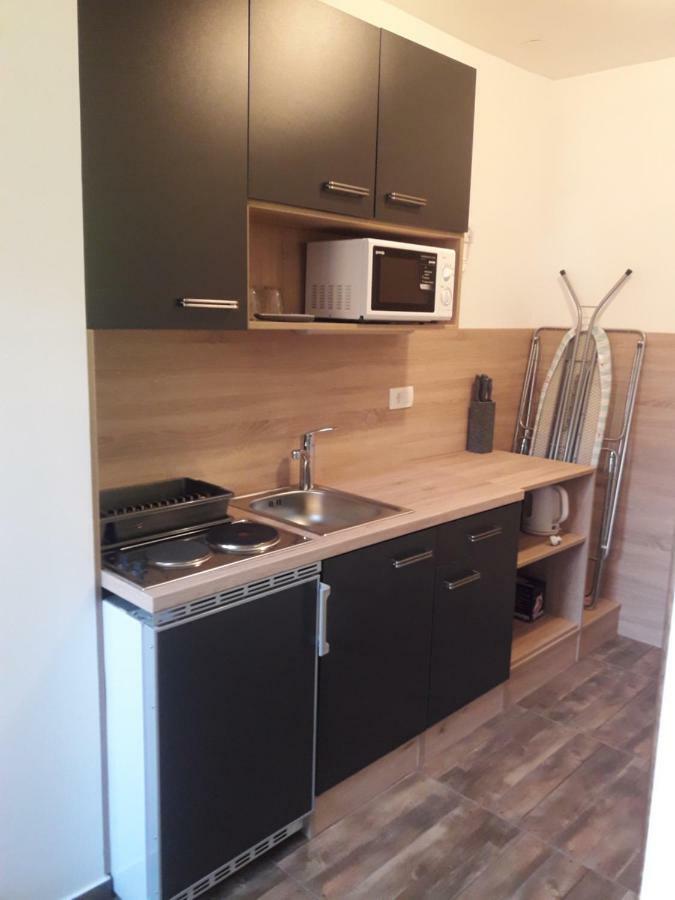 Simnovi Apartmaji - Surrounded By Nature Камник Екстериор снимка