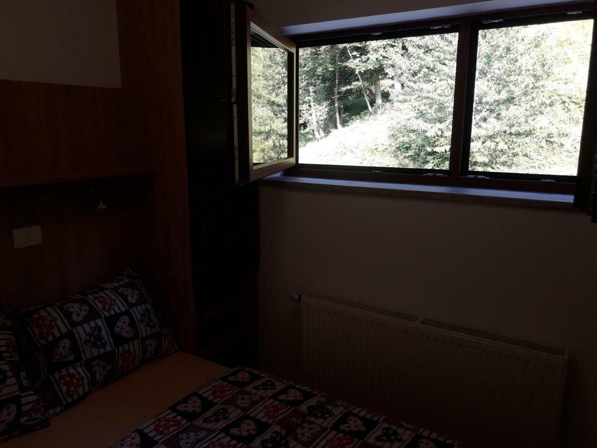 Simnovi Apartmaji - Surrounded By Nature Камник Екстериор снимка